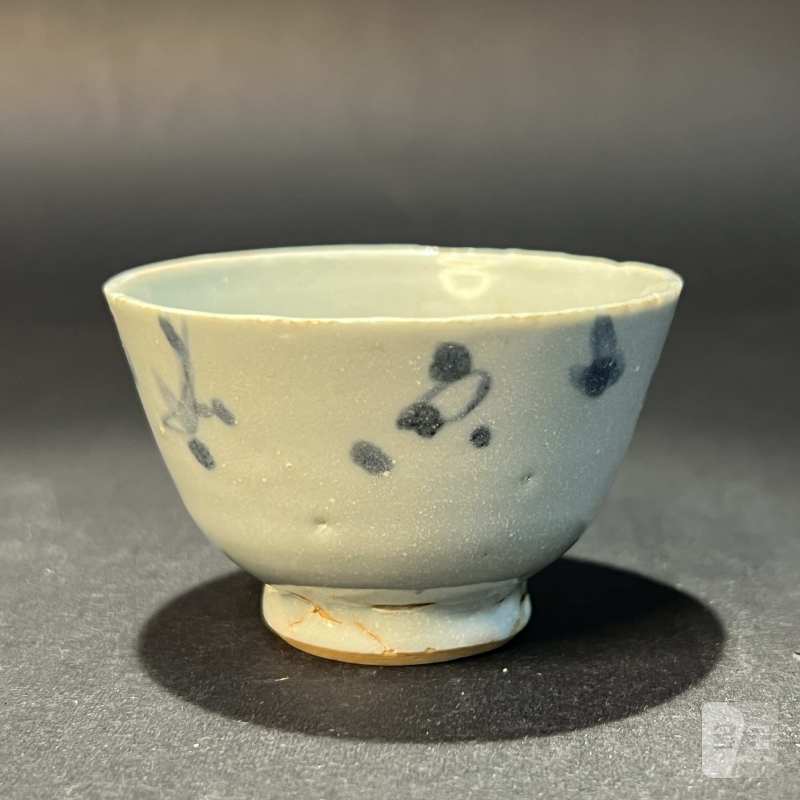 明 青花花卉纹杯 - 图2